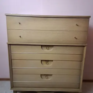 Mid Century Modern Chest of Drawers