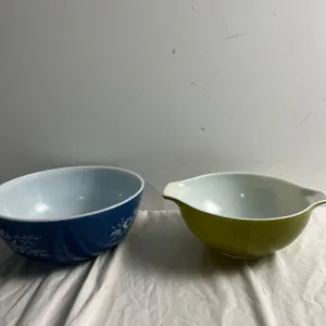 Pyrex Bowls