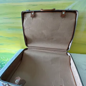 American Tourister Hardcover Suitcase