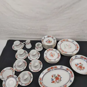 The Regent Collection by Crown Ming Fine China