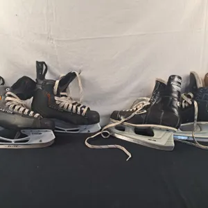 2 Pairs Men's Hockey Skates