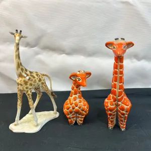 Giraffe Trio