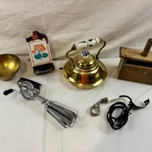 Vintage Kitchen Lot
