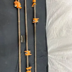 3 Pipe Clamps