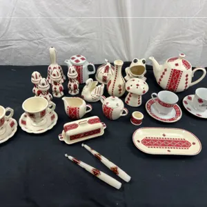 Ukrainian Pottery & China