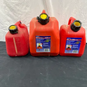3 Jerry Cans