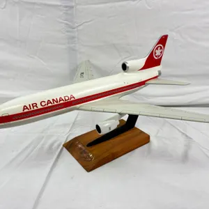 Air Canada Model Plane