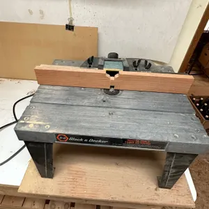 Black and Decker Router and Table