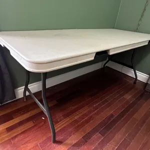 6' Plastic Folding Table