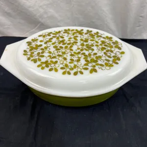 Vintage Pyrex Baking Dish