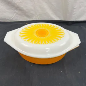 Vintage Pyrex Baking Dish