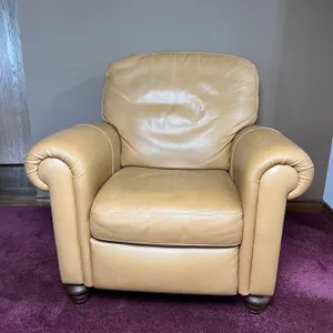 Natuzzi Leather Recliner