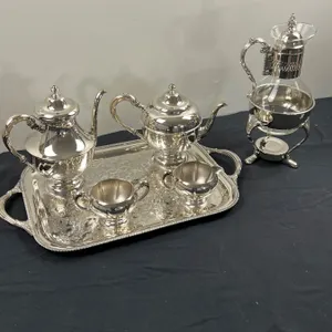 Primrose Plate Serving Set