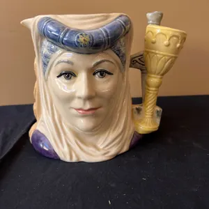Royal Doulton "King Arthur and Guinevere"