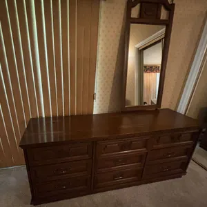 9 Drawer Dresser with Mirror