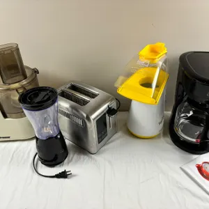 Kitchen Appliance Lot