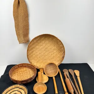 Assorted Wicker & Wooden Décor