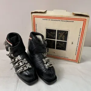 Vintage Kastinger Ski Boots, Made in Austria