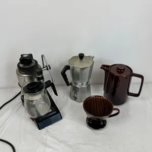 Assorted Coffee Perculators & Accessories