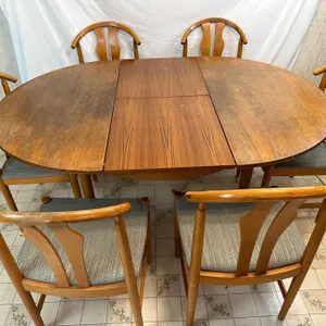 Table and 6 chairs