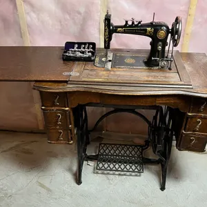 Improved Reliance Antique Treadle Sewing Machine With Table