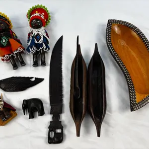 Wooden Décor Lot