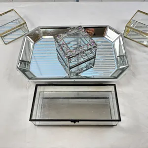 Mirrored Vanity Décor