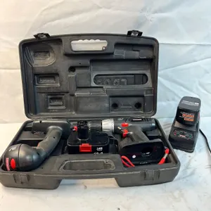 Craftsman Cordless Drill/Driver & Craftsman Flashlight, 1 Charger & 2 Batteries in Case