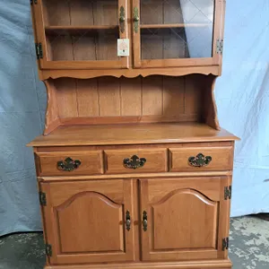 Roxton Maple Hutch