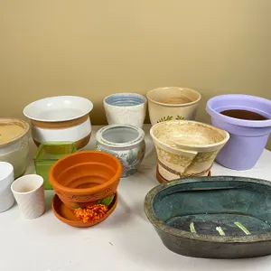Pots & Planters