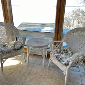 White Wicker Patio Furniture
