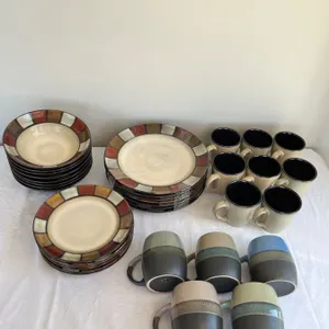 Pfaltzgraff and Mikasa Dishes