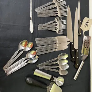 Assorted Kitchen Utensils