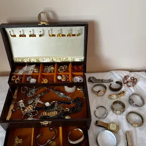 Jewelry Box With Content