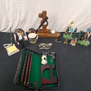 Assorted Golf Decor for the Office