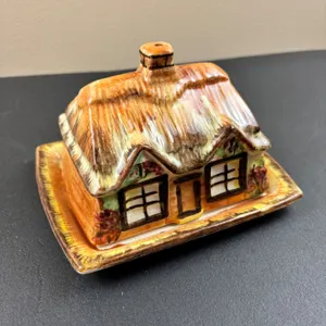 Butter dish