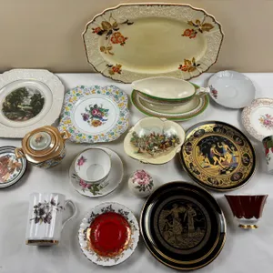 Miscellaneous china lot