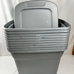 10 Steralite 68 L. Totes with Lids