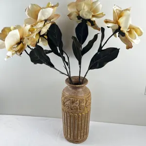 Artifical Flowers and Pot Décor