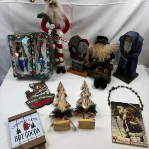 Christmas Decor Lot