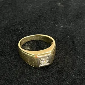 10K Diamond Ring