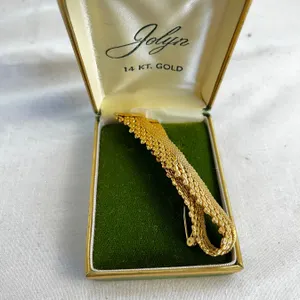Jolyn Pin