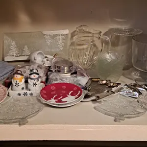 Assorted Christmas Decor