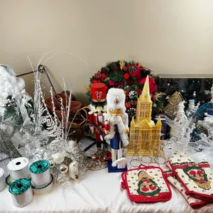 Christmas Décor Lot