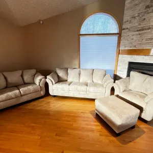 Breton Furniture Set