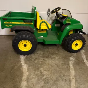 John Deere Gator 4x4 HPX Kids Electric Gator