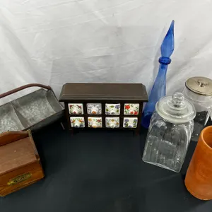 Kitchen Acessories Lot