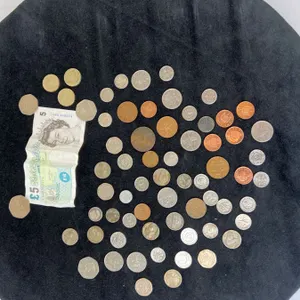 International Coins & Currency