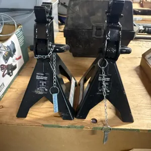 Pair of jack stands