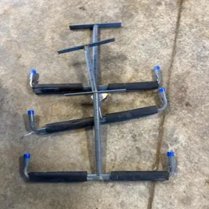3 bench stands